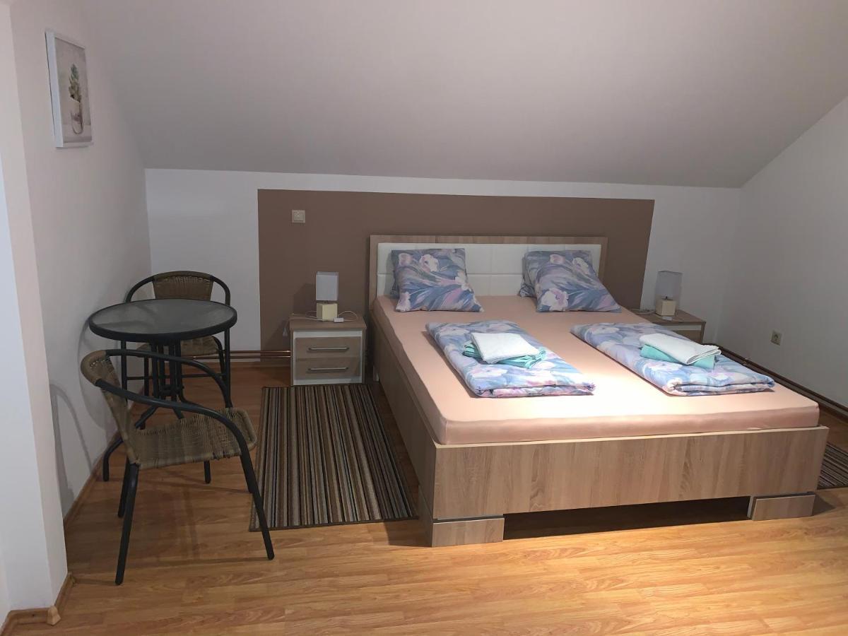 סלוניי Apartman Patrik מראה חיצוני תמונה